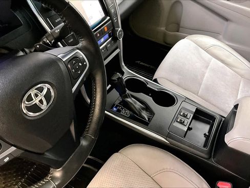 Used 2015 Toyota Camry XSE image 15