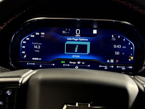 Used 2022 Chevrolet Tahoe RST AWD/4WD image 16