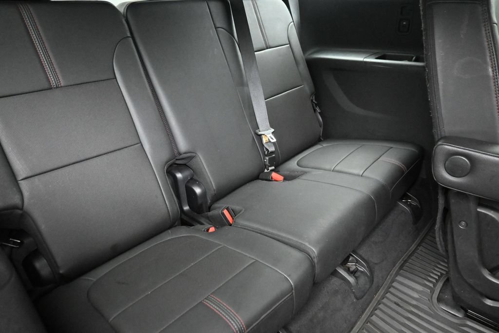 Used 2023 Chevrolet Traverse RS AWD/4WD image 11