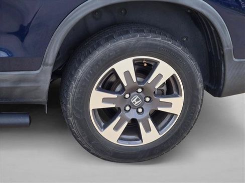 Used 2018 Honda Ridgeline RTL-T image 6