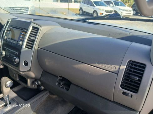 Used 2014 Nissan Xterra S image 17