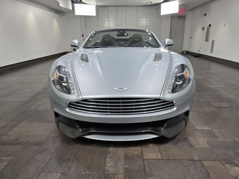 Used 2017 Aston Martin Vanquish Volante RWD image 7