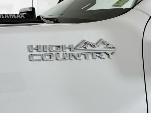 Used 2024 Chevrolet Silverado 3500 High Country w/ High Country Premium Package AWD/4WD image 10