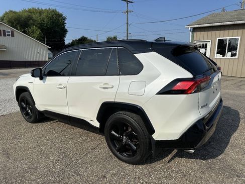 Used 2019 Toyota RAV4 XSE AWD/4WD image 6