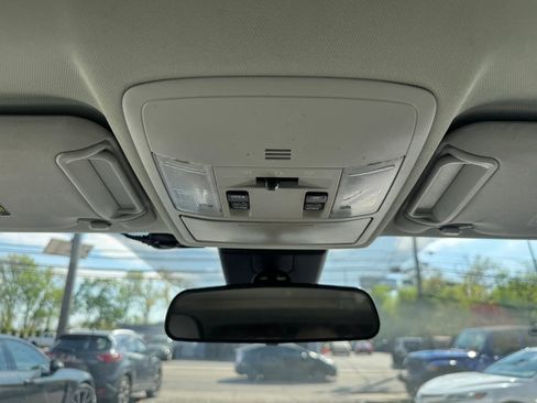 Used 2018 Toyota RAV4 XLE image 24