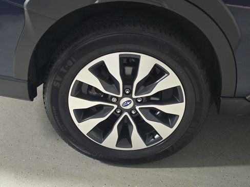 Used 2024 Subaru Outback Limited XT AWD/4WD image 6