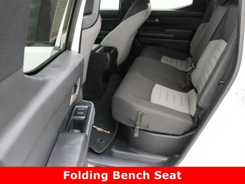 Certified 2025 Toyota Tacoma TRD Off-Road image 28