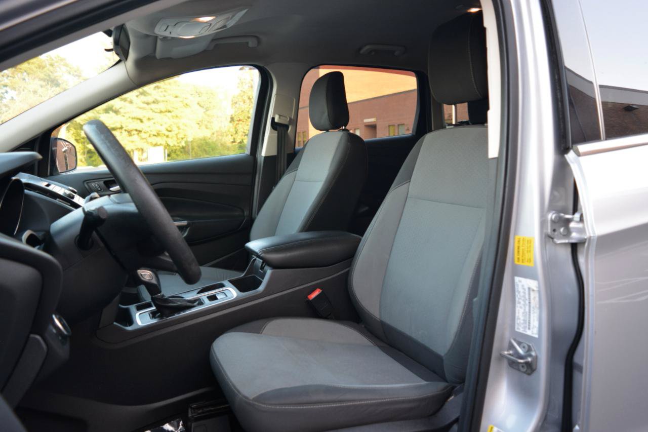 Used 2018 Ford Escape SE FWD image 10