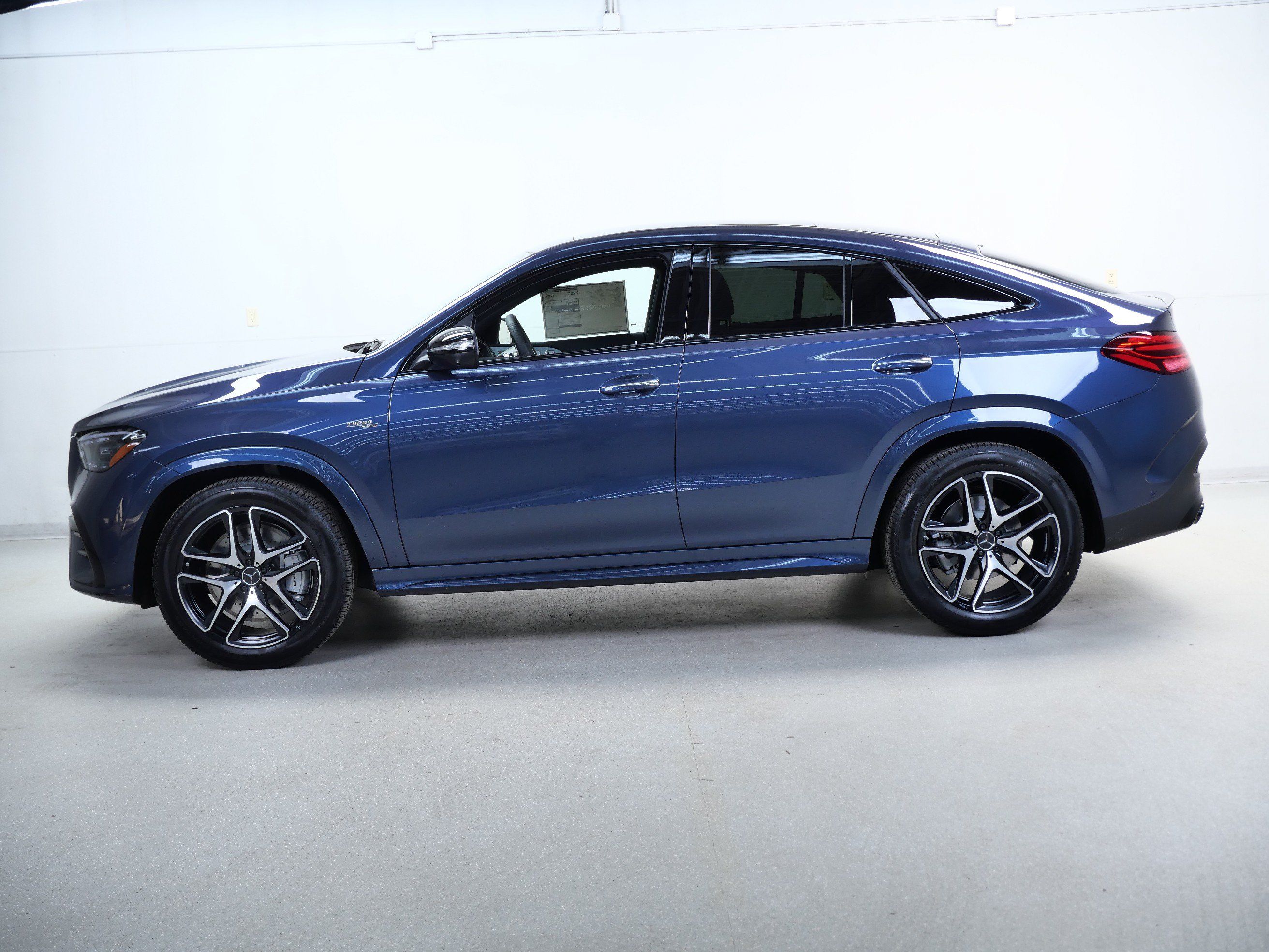 New 2026 Mercedes-Benz GLE 53 AMG 4MATIC Coupe image 5