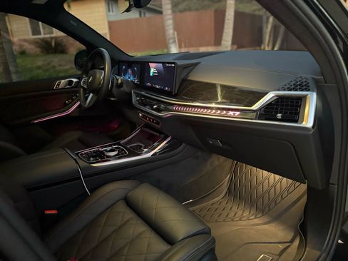 Used 2025 BMW X7 xDrive40i w/ Executive Package image 13