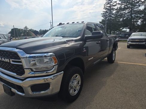 Used 2022 RAM 2500 Big Horn w/ Snow Chief Group AWD/4WD image 3
