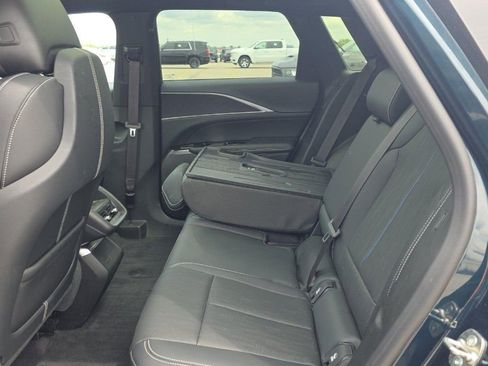 Used 2024 Cadillac Lyriq Luxury w/ LPO, Floor Liner Package AWD/4WD image 11