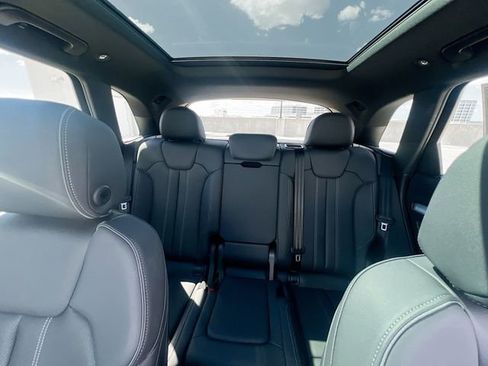 Used 2024 Audi Q5 2.0T Premium Plus image 26