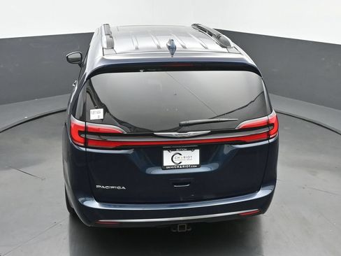 Used 2022 Chrysler Pacifica Pinnacle FWD image 43