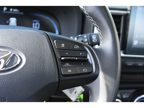 Used 2023 Hyundai Venue SEL w/ Cargo Package image 20