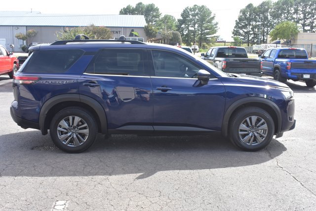 Used 2024 Nissan Pathfinder SV AWD/4WD image 4