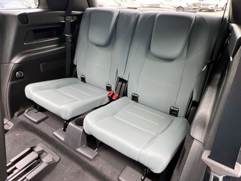 New 2026 Mercedes-Benz GLB 250 4MATIC image 24