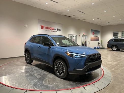 New 2026 Toyota Corolla Cross XLE image 1