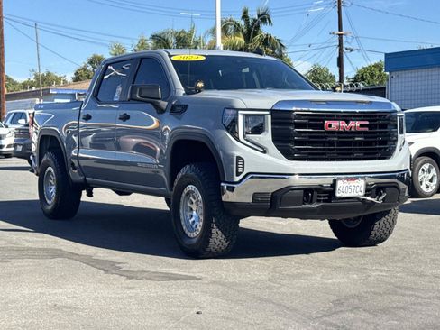 Used 2024 GMC Sierra 1500 Pro w/ Pro Value Package AWD/4WD image 3