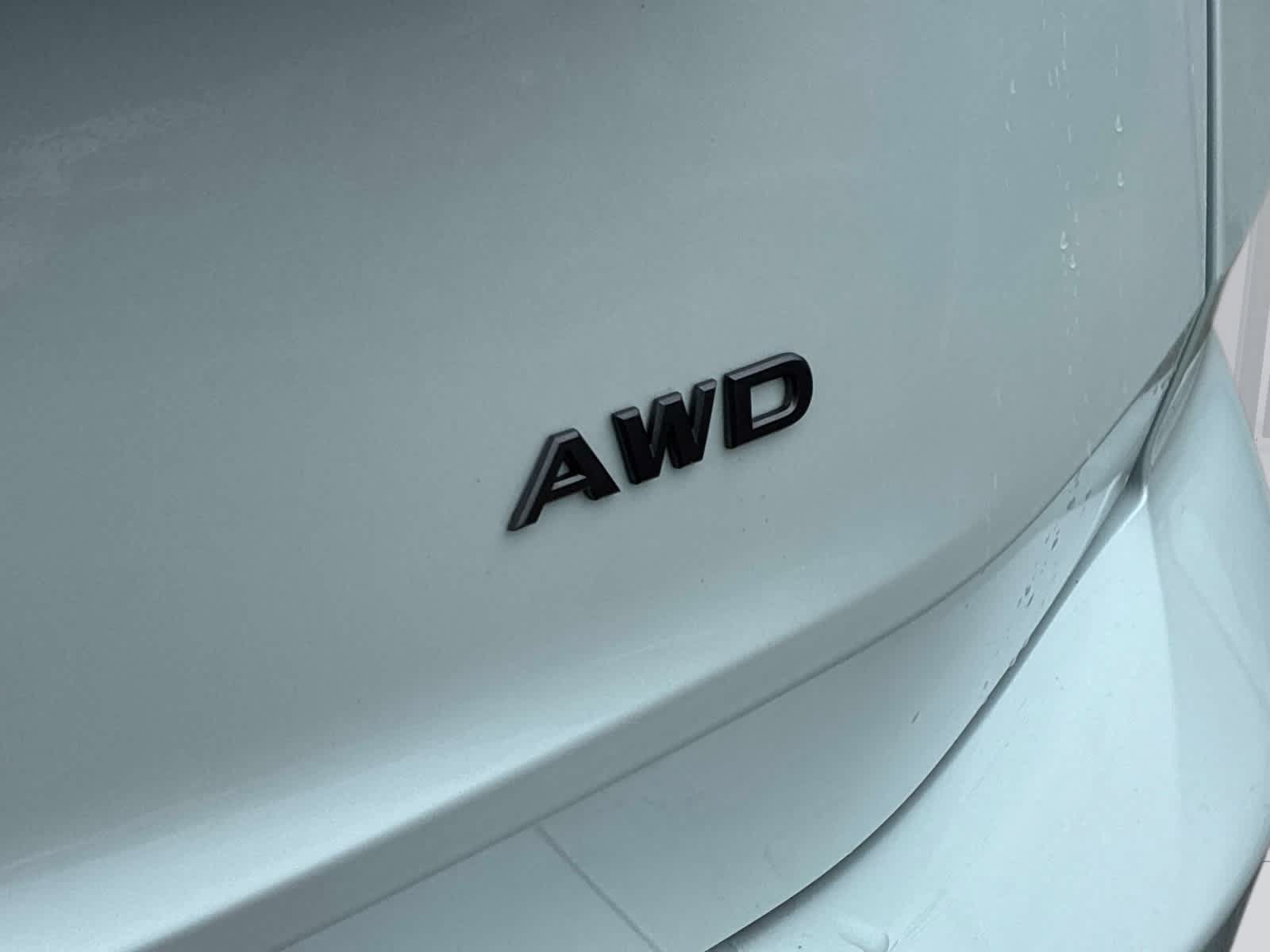 Used 2025 Nissan Rogue SV AWD/4WD image 16