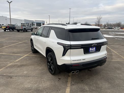 Used 2024 Chevrolet Traverse RS w/ LPO, Floor Liner Package image 4