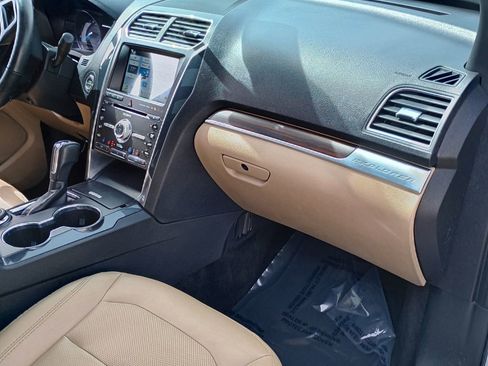 Used 2017 Ford Explorer Limited w/ Equipment Group 301A image 24