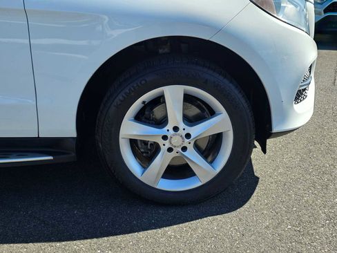 Used 2017 Mercedes-Benz GLE 350 4MATIC image 9
