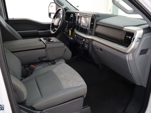 Used 2025 Ford F250 XLT image 30