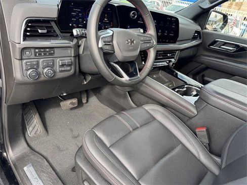 Used 2025 Chevrolet Suburban RST w/ Sun And Tow Package image 12