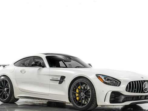 Used 2018 Mercedes-Benz AMG GT R image 32