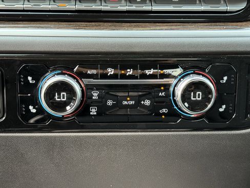 New 2026 GMC Sierra 1500 Elevation image 18