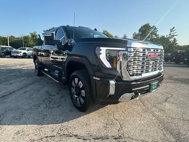 Used 2024 GMC Sierra 2500 Denali w/ Denali Reserve Package AWD/4WD image 9
