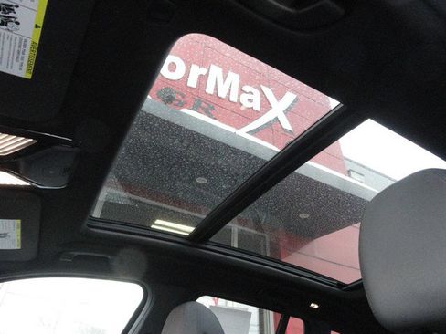 Used 2019 BMW X3 xDrive30i w/ Driving Assistance Package image 7