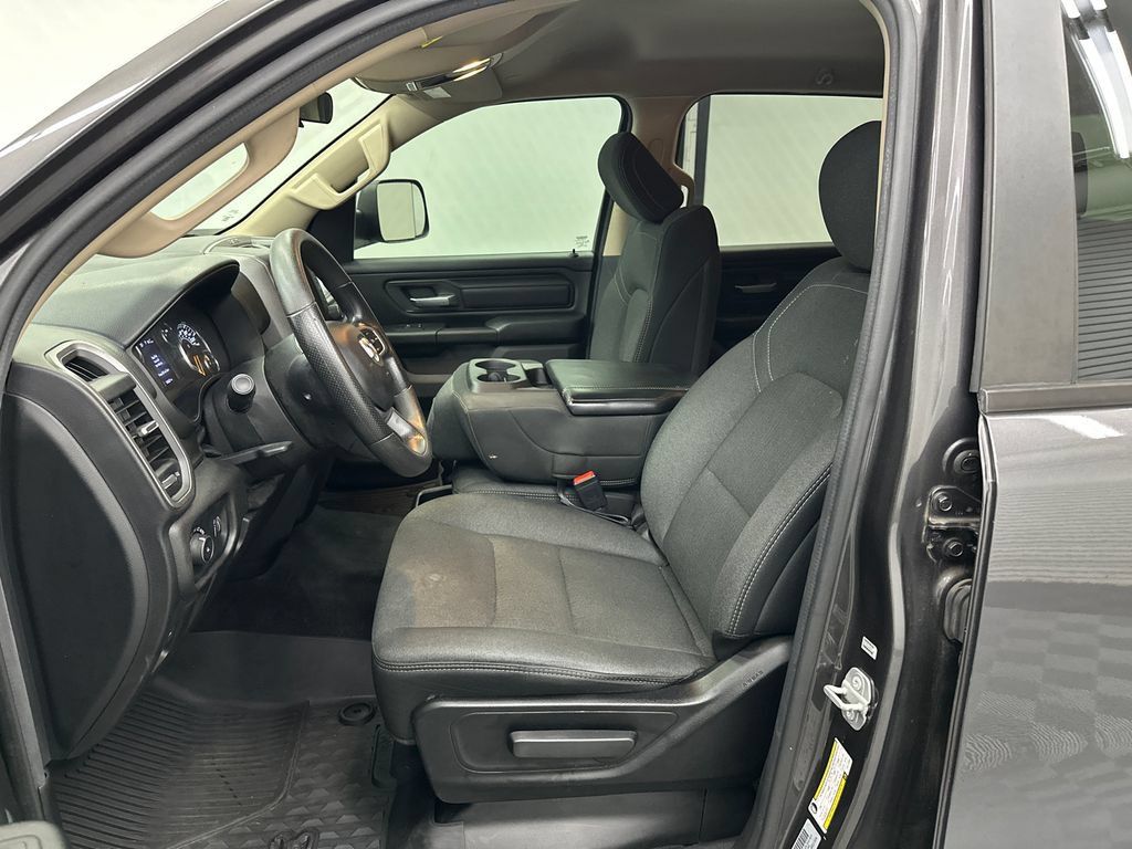 Used 2020 RAM 1500 Tradesman AWD/4WD image 9
