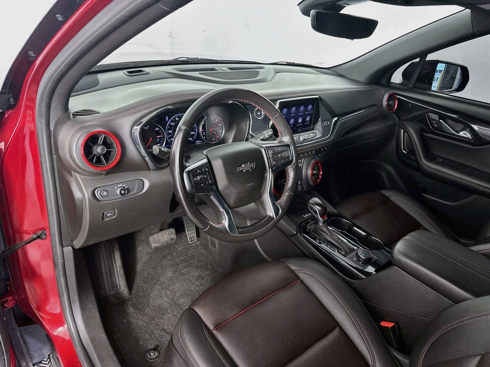 Used 2021 Chevrolet Blazer RS w/ Enhanced Convenience Package FWD image 9