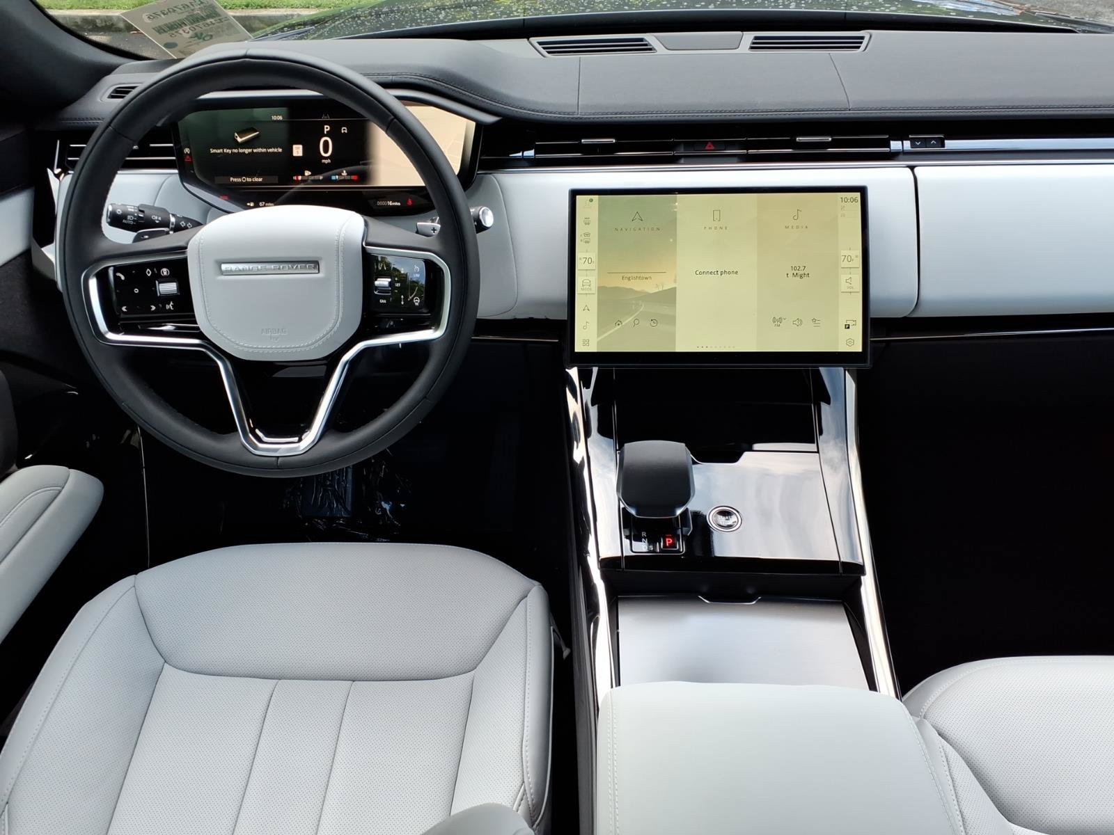 New 2027 Land Rover Range Rover Sport SE AWD/4WD image 4