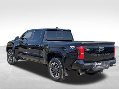 Used 2024 Toyota Tacoma TRD Sport w/ TRD Sport Premium Package AWD/4WD image 5