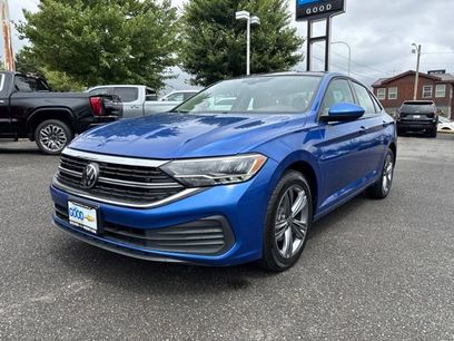 Used 2024 Volkswagen Jetta SE