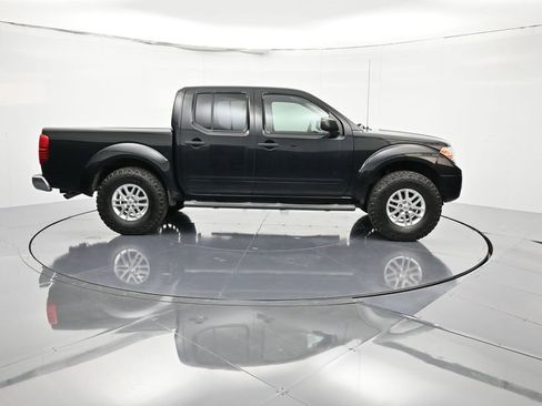 Used 2019 Nissan Frontier SV image 4