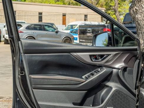 Used 2023 Subaru Crosstrek 2.5i Limited image 17