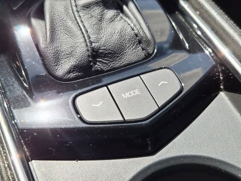 Used 2017 Cadillac ATS V w/ Luxury Package image 30