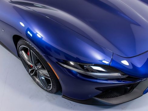 Certified 2022 Ferrari Roma image 12