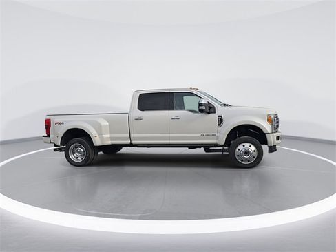 Used 2017 Ford F450 Platinum w/ Platinum Ultimate Package image 9