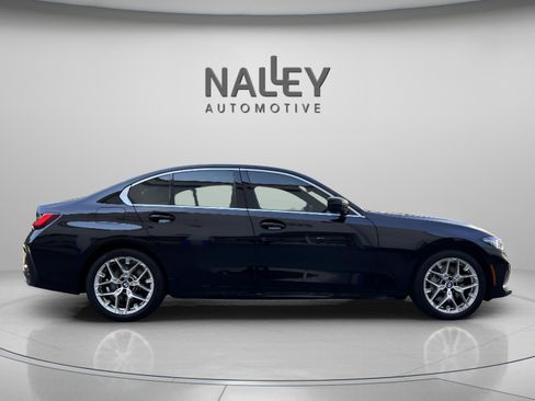 Used 2025 BMW 330i Sedan image 3