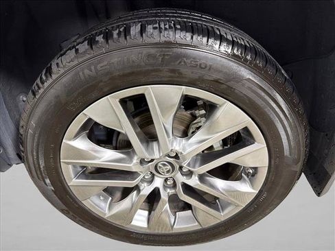 Used 2024 Toyota RAV4 LE FWD image 19