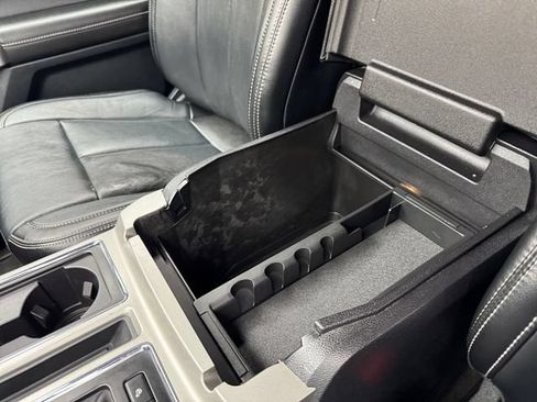 Used 2019 Ford F150 Lariat w/ Equipment Group 502A Luxury AWD/4WD image 25