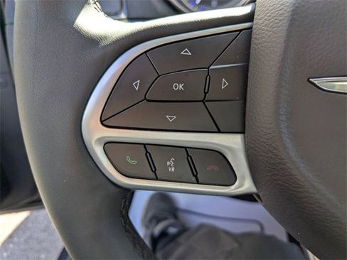 Used 2023 Chrysler 300 Touring image 19