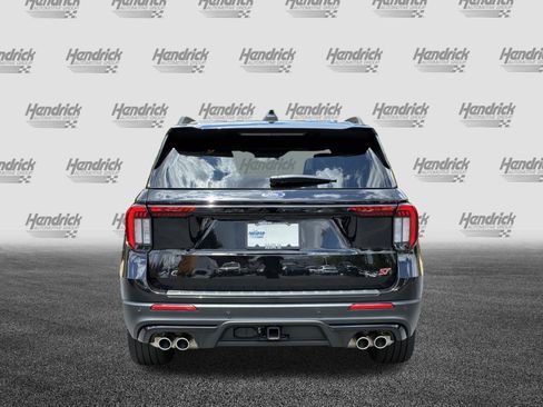 Used 2025 Ford Explorer ST AWD/4WD image 7