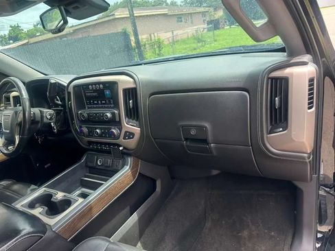 Used 2017 GMC Sierra 1500 Denali RWD image 16