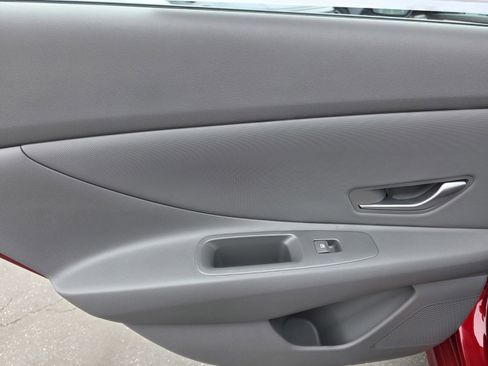 New 2025 Hyundai Elantra Sport image 13